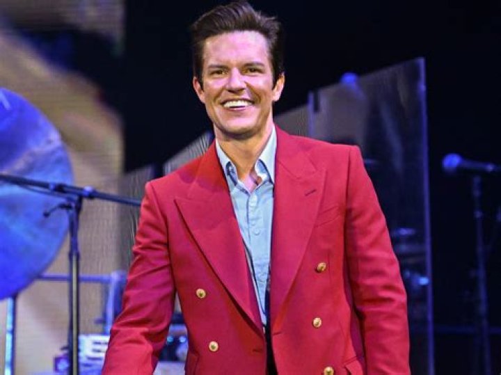 Brandon Flowers Height, Weight, Net Worth, Age, Birthday, Wikipedia, Who, Instagram, Biography