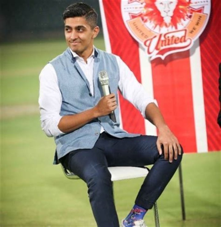 
Royal Dinesh Height, Weight, Net Worth, Age, Birthday, Wikipedia, Who, Nationality, Biography 