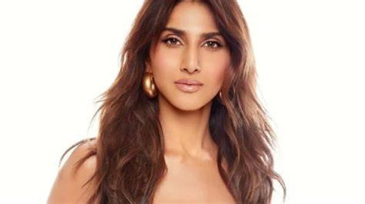 Vaani Kapoor Height, Weight, Net Worth, Age, Birthday, Wikipedia, Who, Instagram, Biography